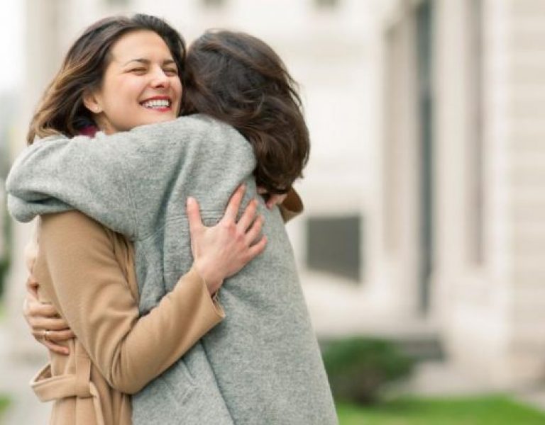 Bước Đi Theo Chúa Giê-xu Nghĩa Là Yêu Thương Mọi Người Xung Quanh